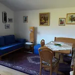 Haus Hauser 254 *